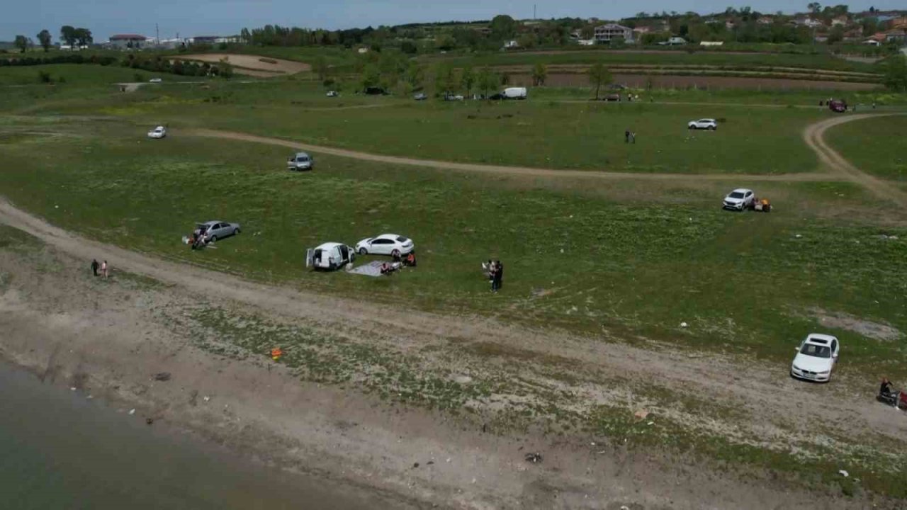 İstanbul’da oy kullanan vatandaşlar piknik ve mesire alanlarına akın etti