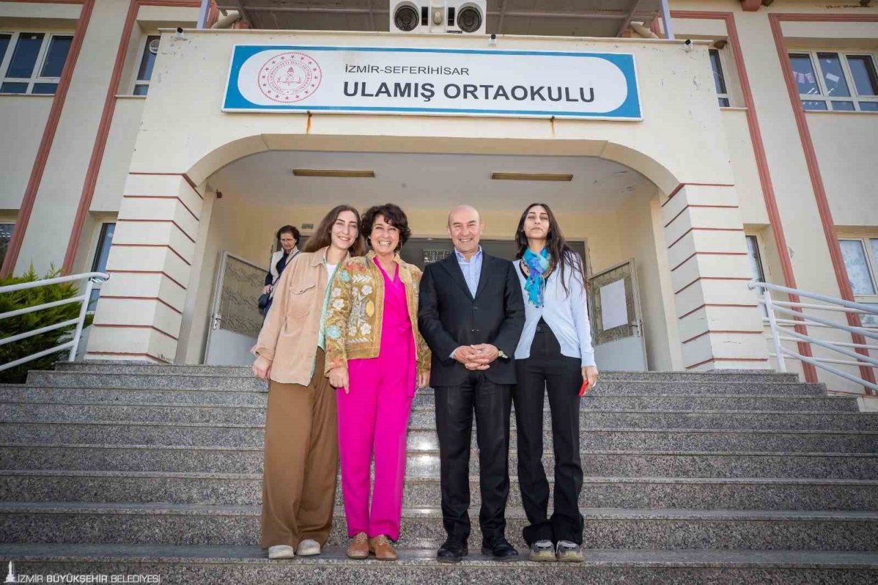 Tunç Soyer, ailesiyle birlikte oyunu kullandı