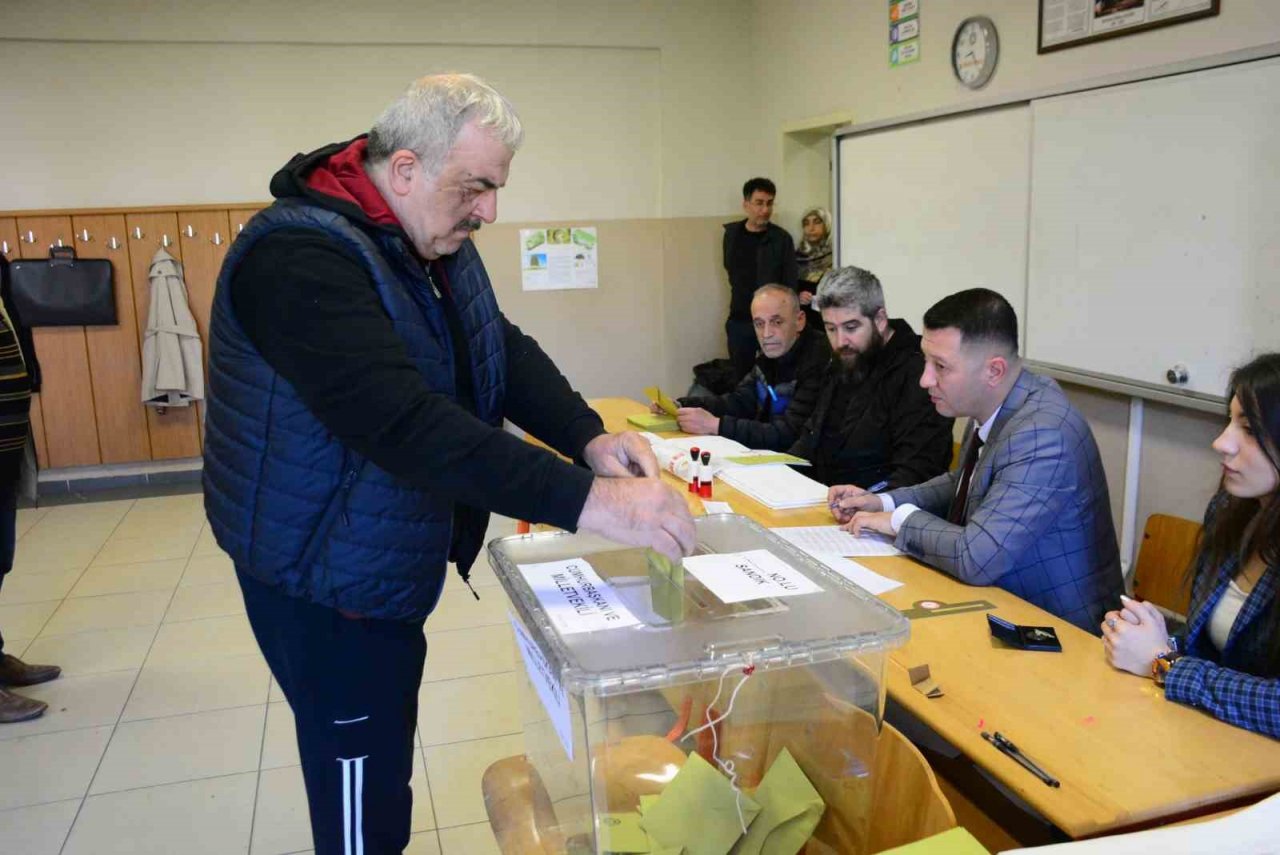 Kocaeli’de oy verme işlemleri başladı