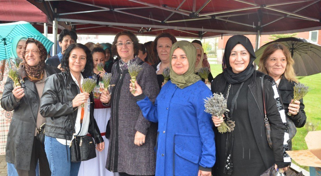 Kütahya’da ’Anne Kalbi Lavanta Bahçesi’ açıldı