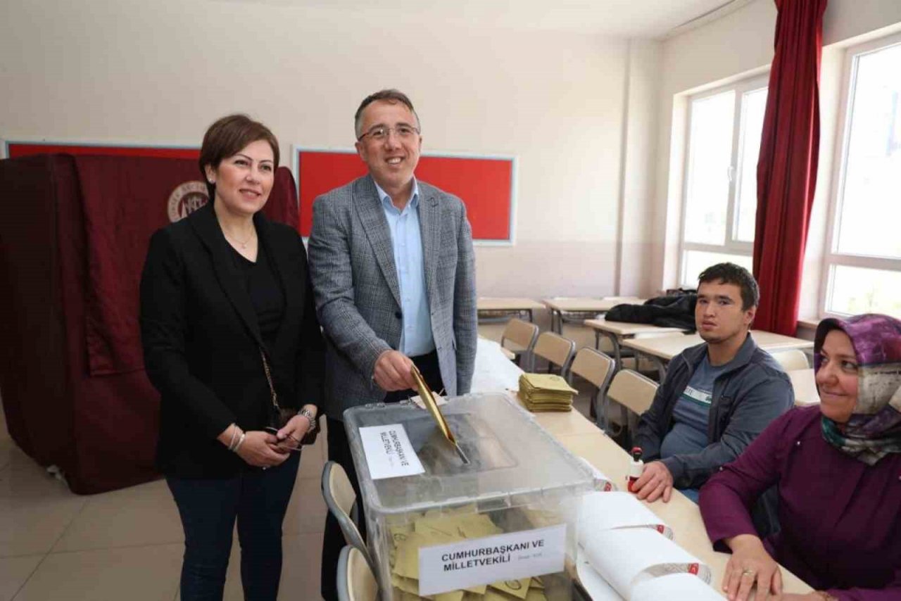 Başkan Savran oyunu kullandı