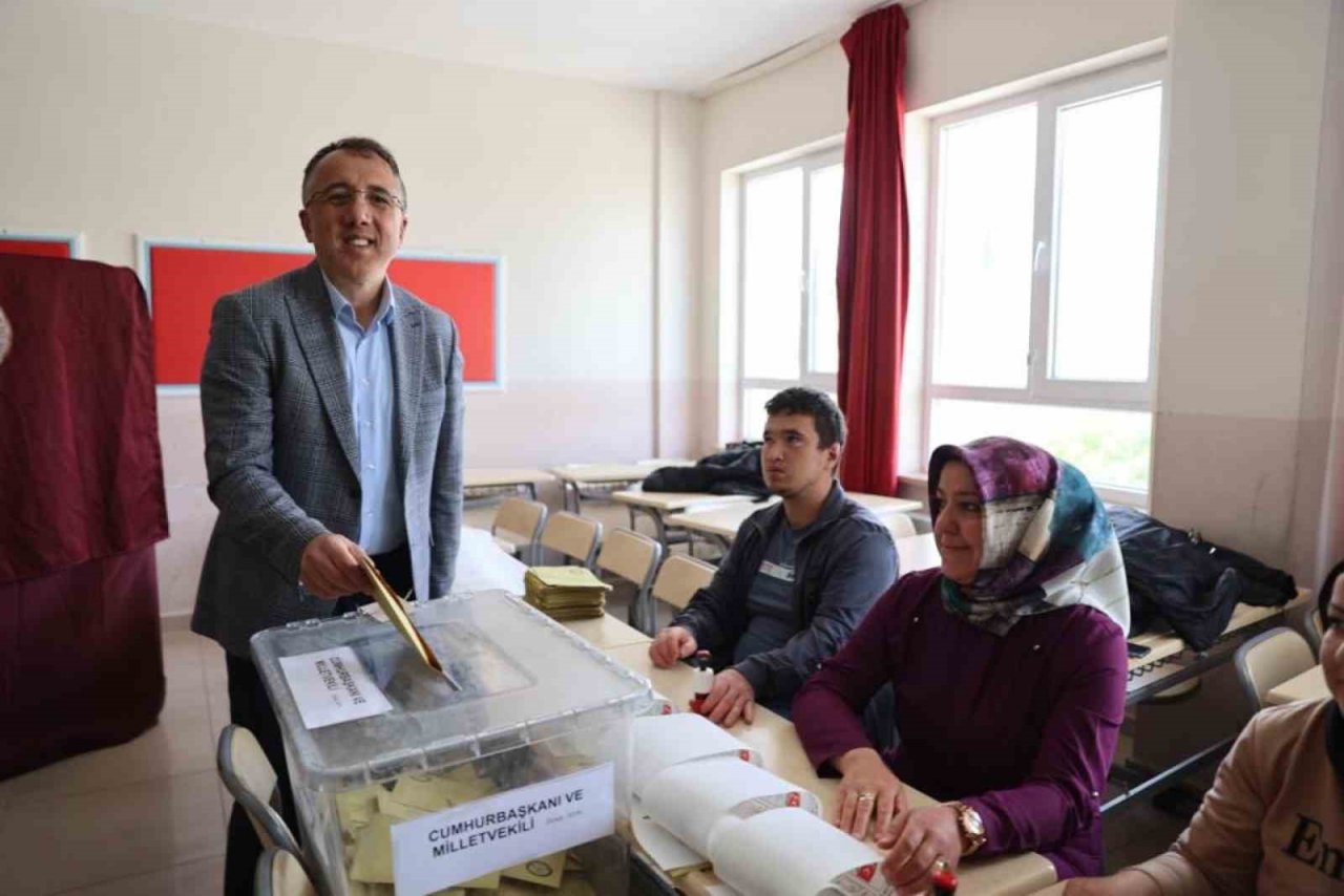 Başkan Savran oyunu kullandı