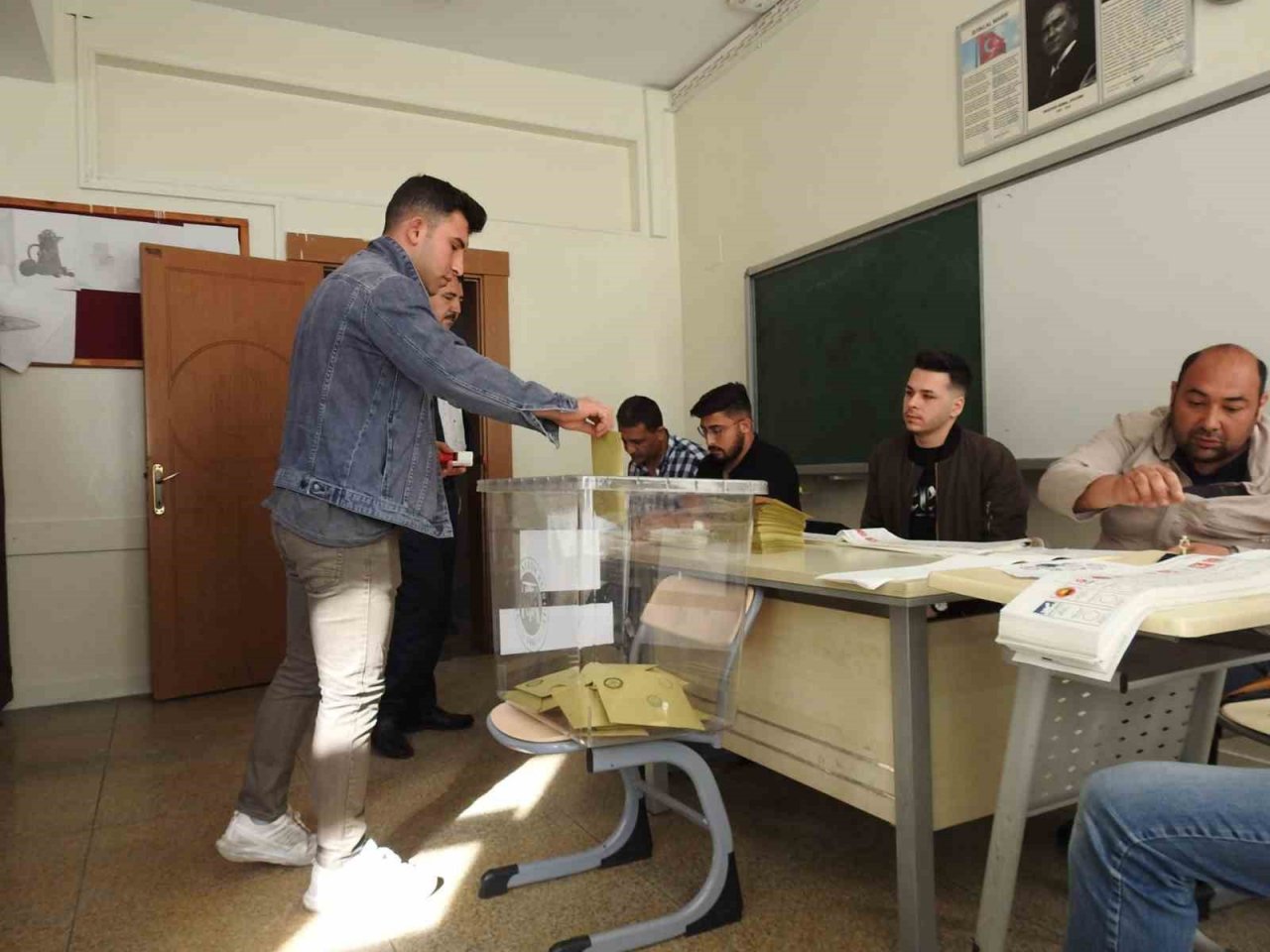 Kilis’te oy verme işlemi başladı