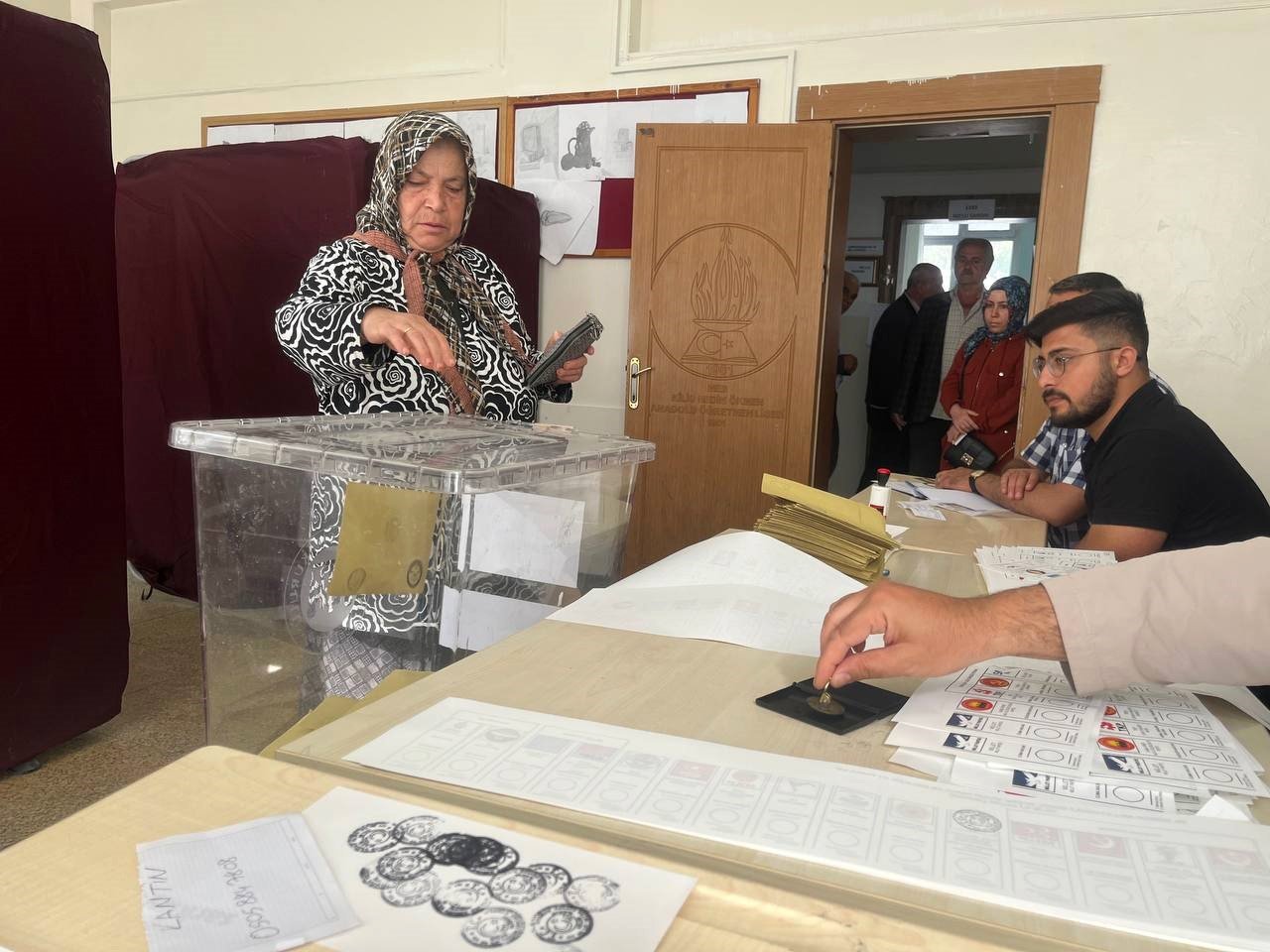 Kilis’te oy verme işlemi başladı