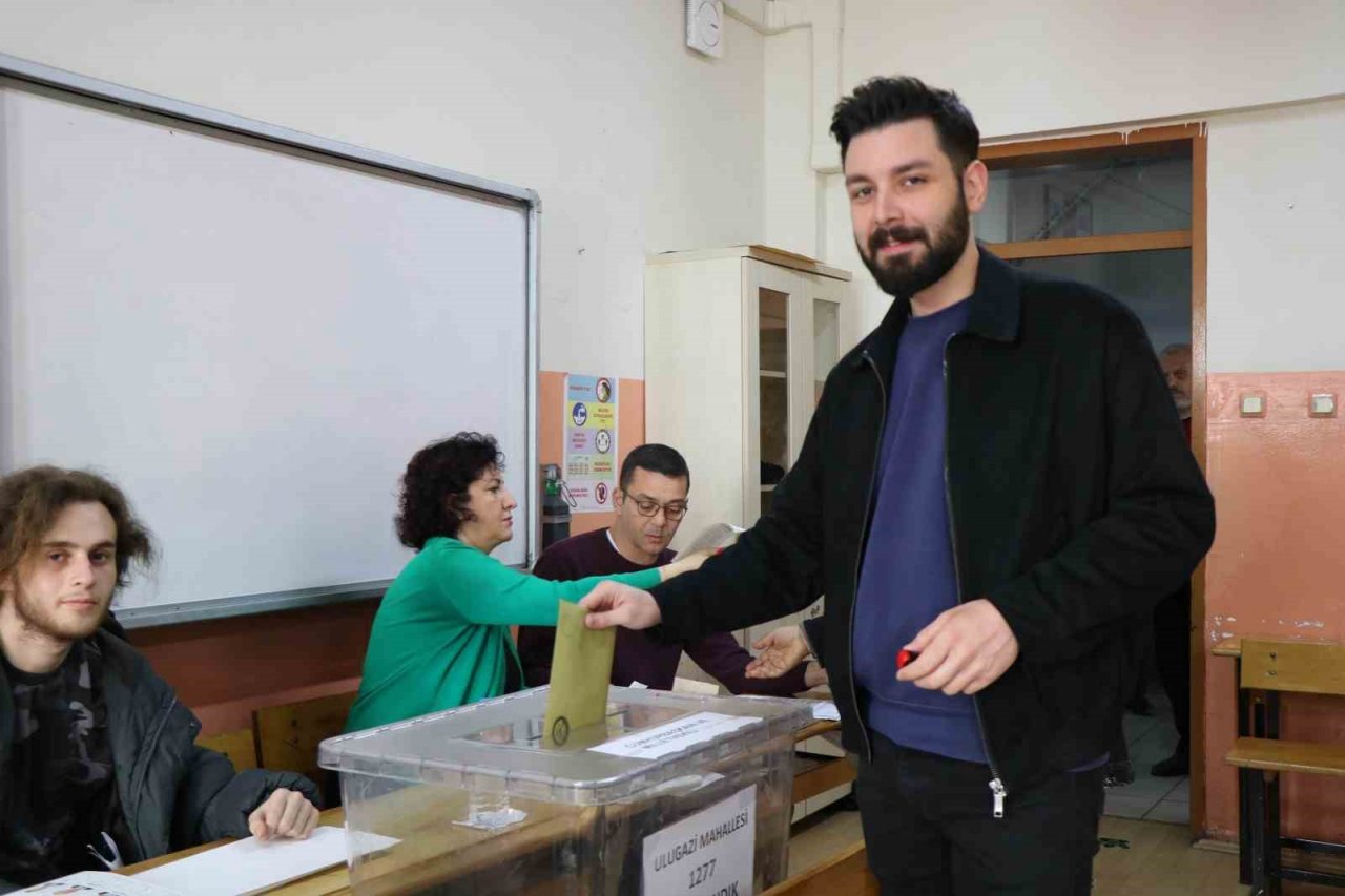 Samsun’da oy kullanma işlemi başladı