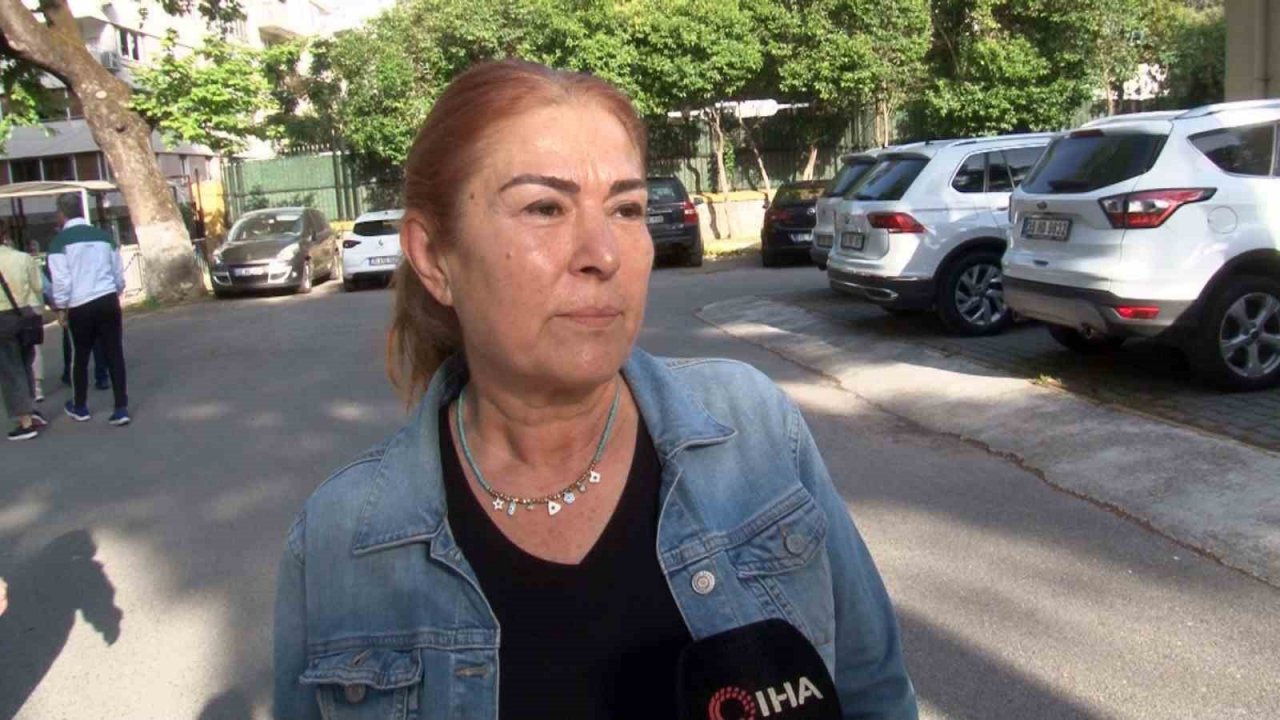 Tarihi seçimde İzmirliler sandık başına gitmeye başladı
