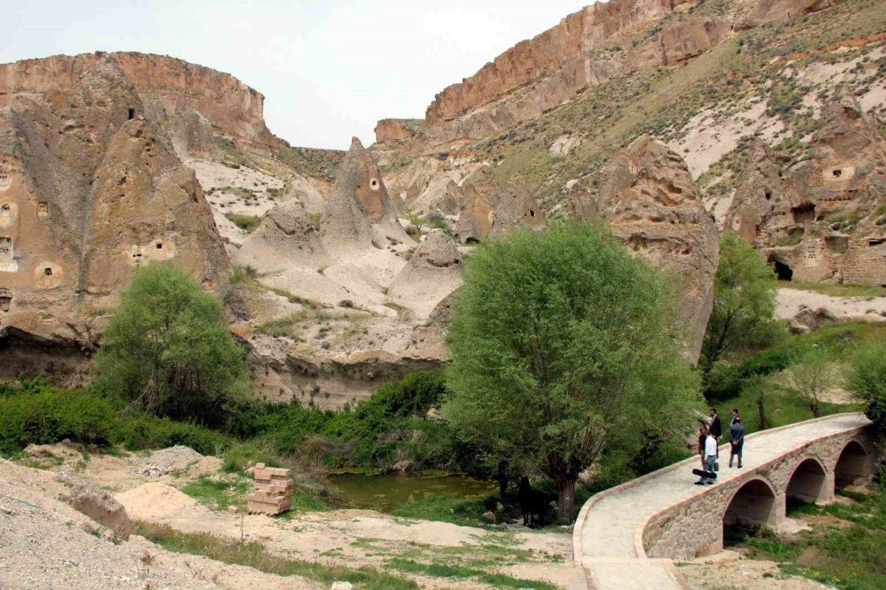 "Kapadokya’nın Giriş Kapısı" Soğanlı bu bahar başka güzel