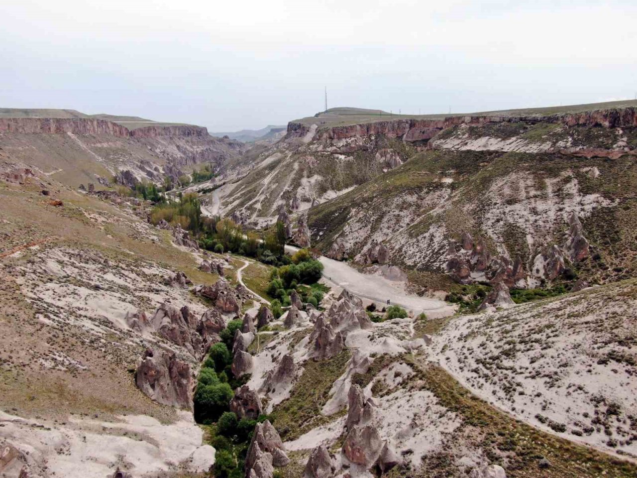 "Kapadokya’nın Giriş Kapısı" Soğanlı bu bahar başka güzel