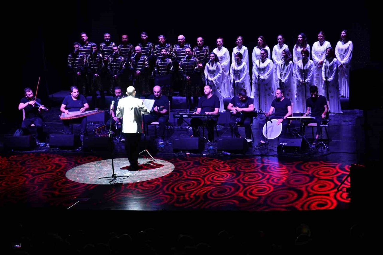 Depremlerde 7 üyesini kaybeden Antakya Medeniyetler Korosu Samsun’da konser verecek