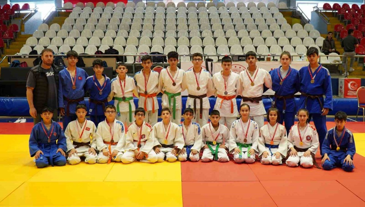 Manisa’da Anadolu Yıldızlar Ligi Judo İl Seçmeleri yapıldı