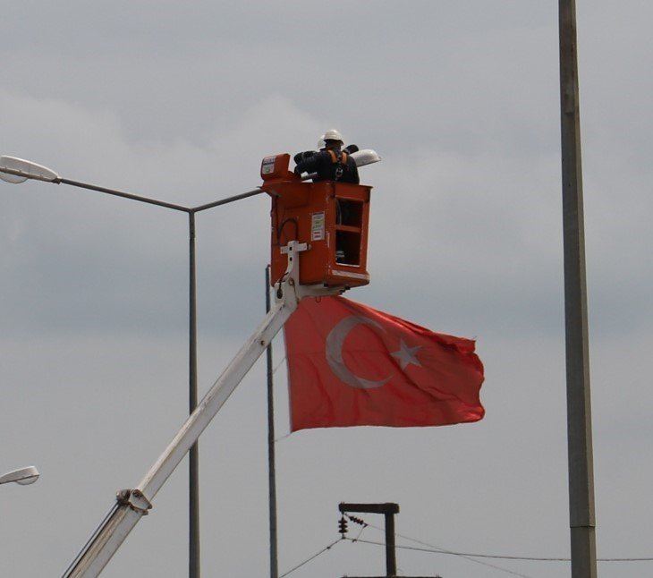 SEDAŞ, aydınlatma çalışmalarına Gebze ile devam ediyor