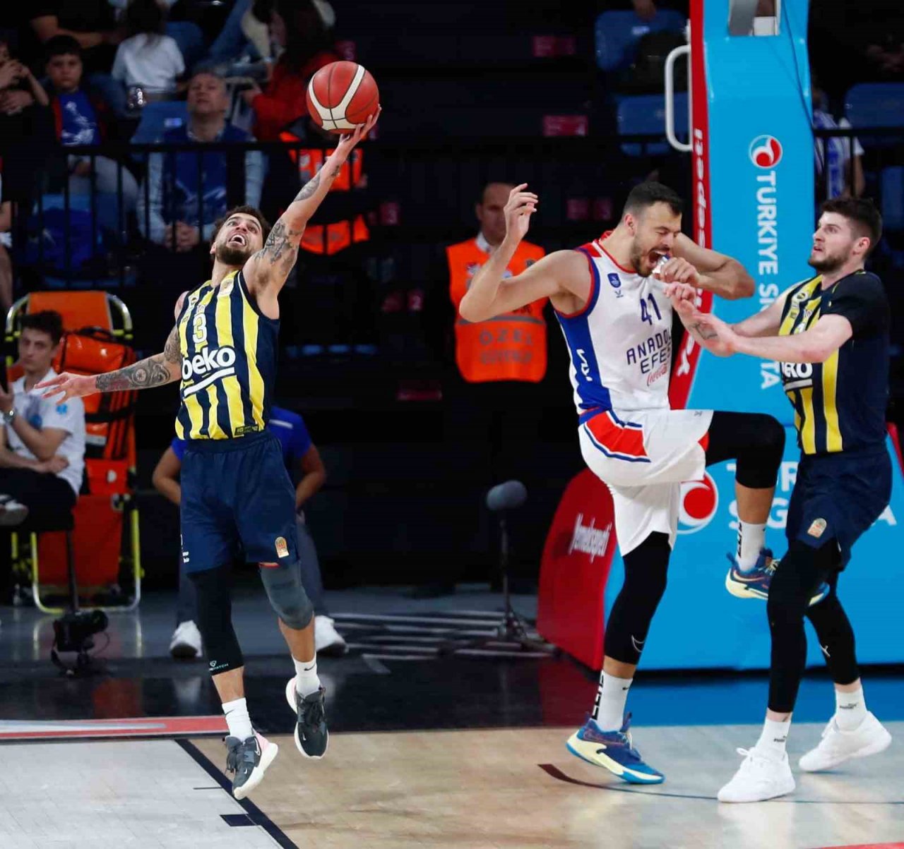 Basketbol Süper Ligi: A. Efes: 96 - Fenerbahçe Beko: 91