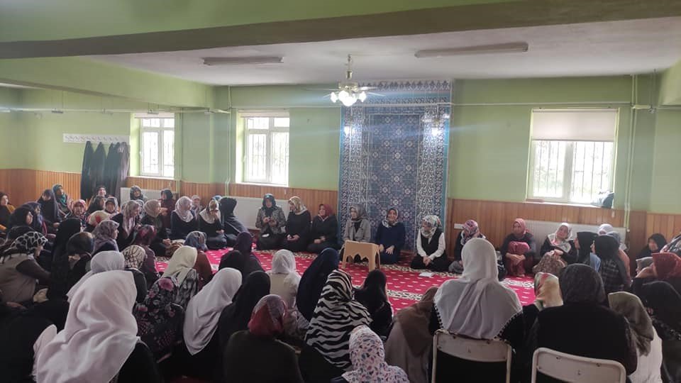 Afyonkarahisar’da "En Güvenli Sığınağımız Aile" programı düzenlendi