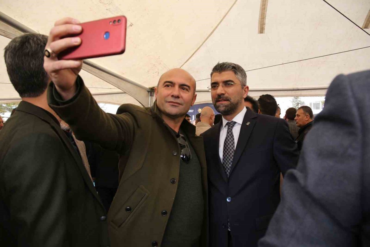 Ak Parti’de ilk tur sevinci
