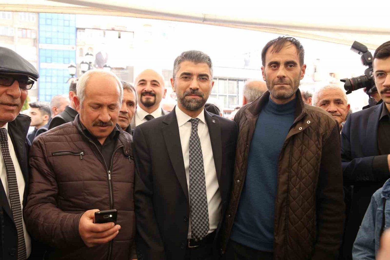 Ak Parti’de ilk tur sevinci