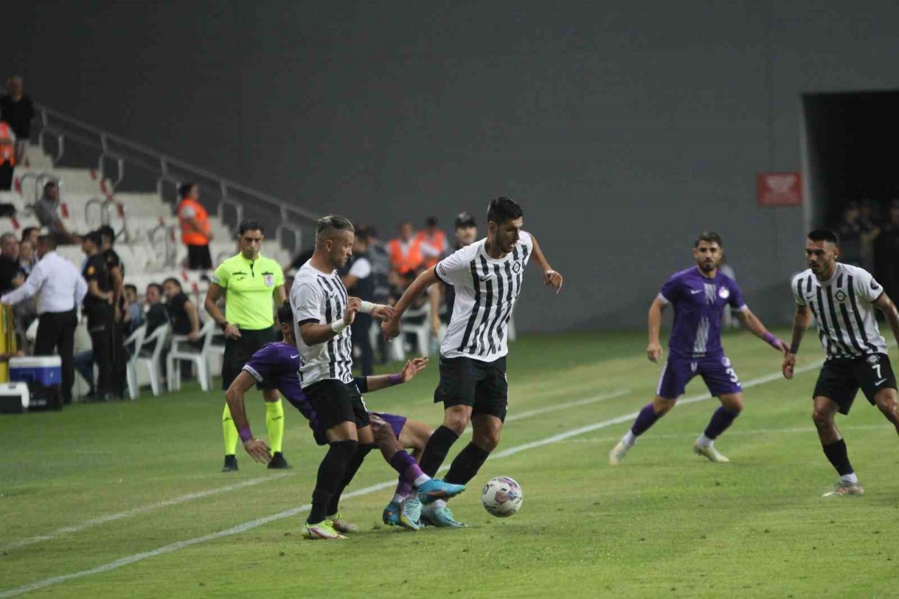 Altaylı Ceyhun Gülselam’dan 6 gole doğrudan katkı