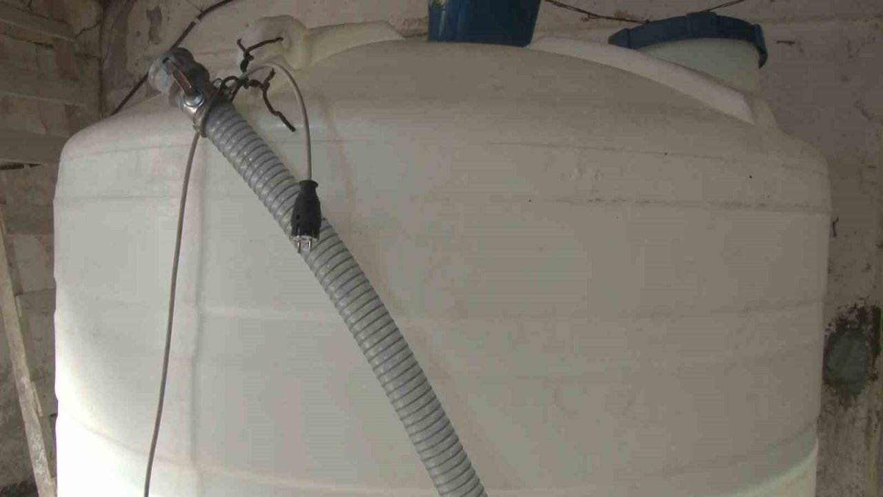 Arnavutköy’de sahte alkol imalathanesine operasyon: 2 gözaltı