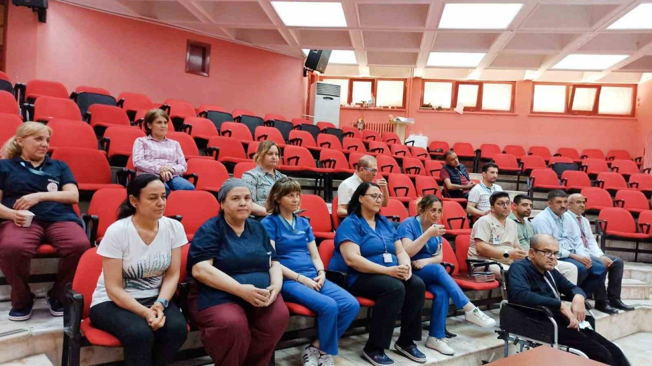 Hastanede çalışan engelli personeller unutulmadı