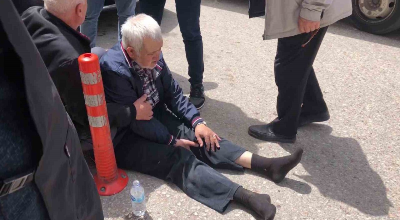 Bandırma’da sürücünün yaralandığı motosiklet kazası güvenlik kameralarına yansıdı