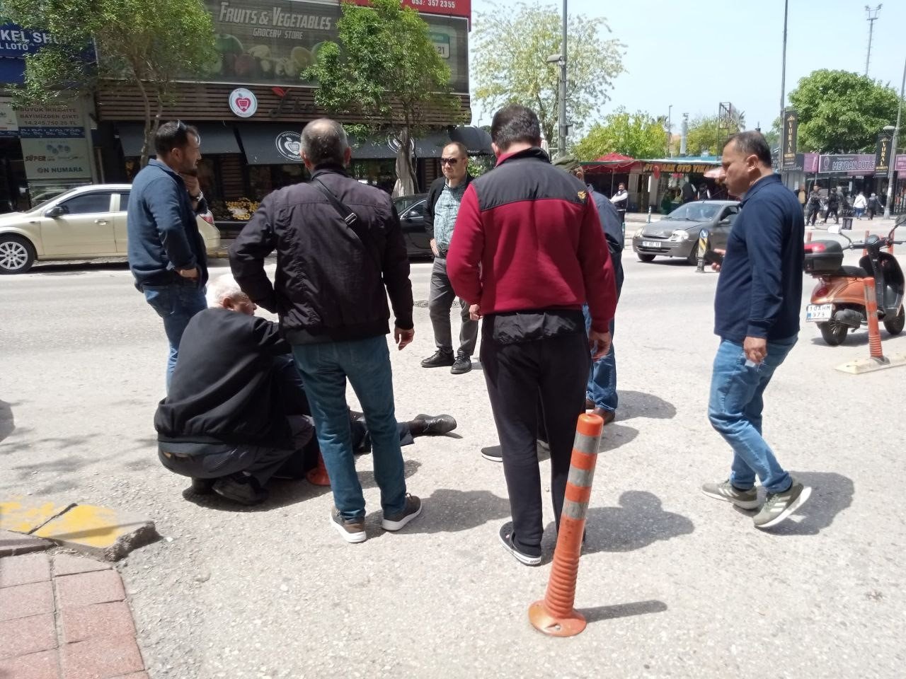 Bandırma’da sürücünün yaralandığı motosiklet kazası güvenlik kameralarına yansıdı