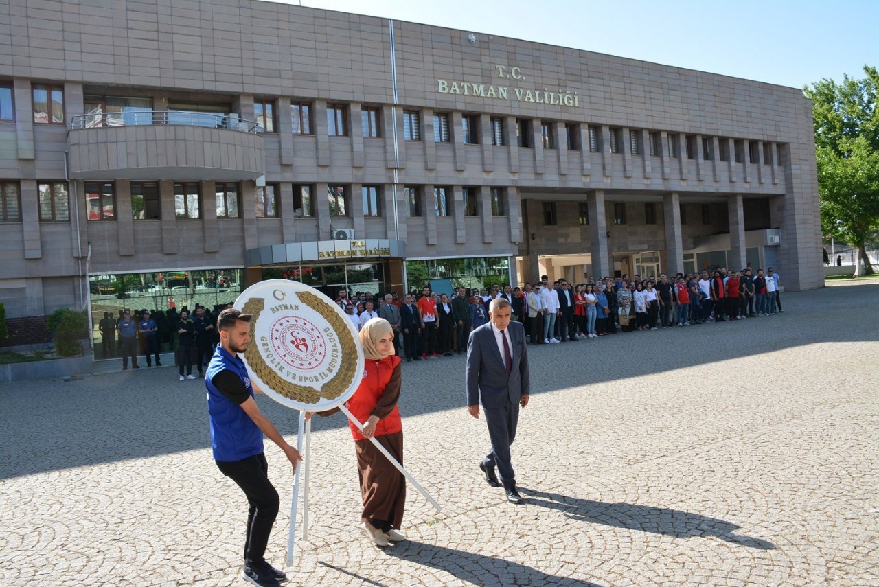 Batman’da gençlik yürüyüşü düzenlendi