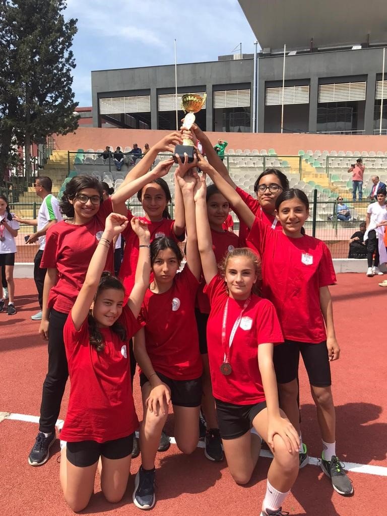 Bayraklılı atletizmciler yarı finalde