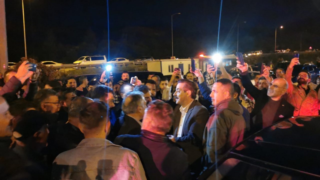 Bursa’da Faruk Çelik’e yoğun ilgi...500 araçlık konvoyla karşılandı