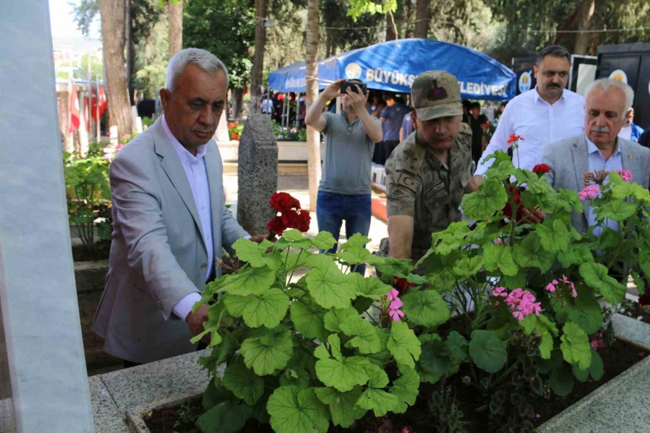 Milli Mücadele Kahramanı Şehit Kaymakam Saim Bey, kabri başında anıldı