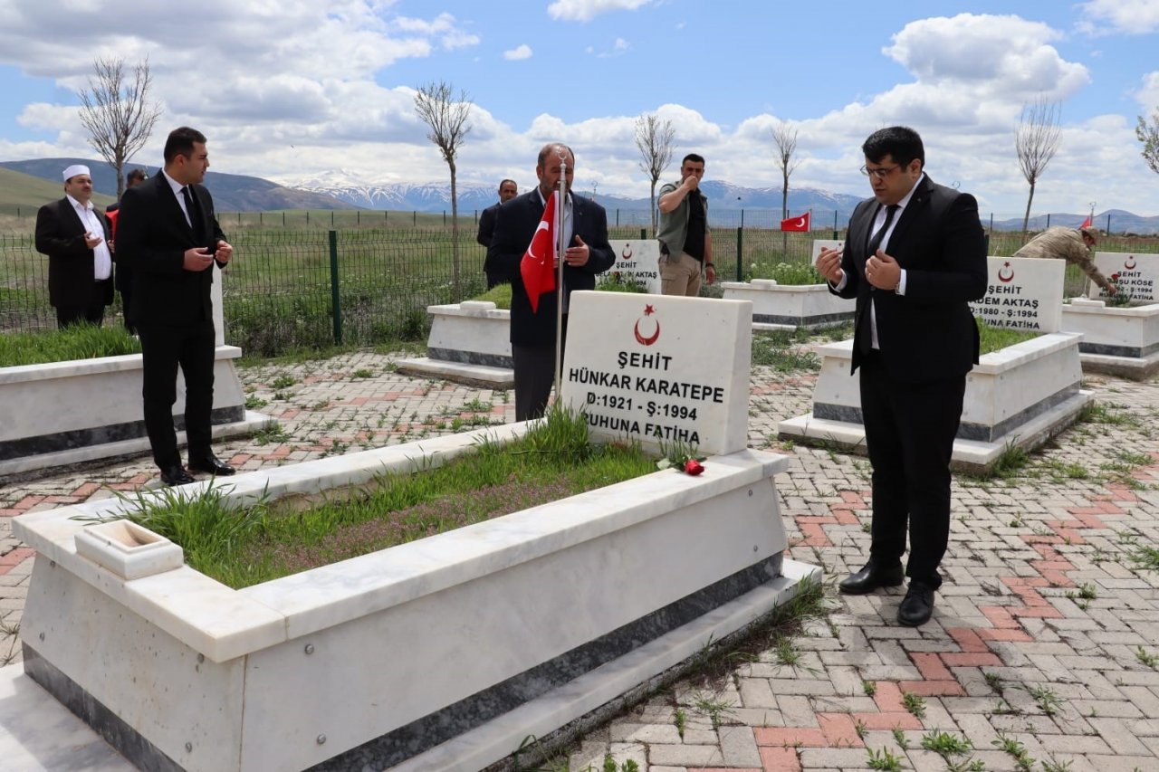 Edebük’de katledilen 9 vatandaş dualarla anıldı