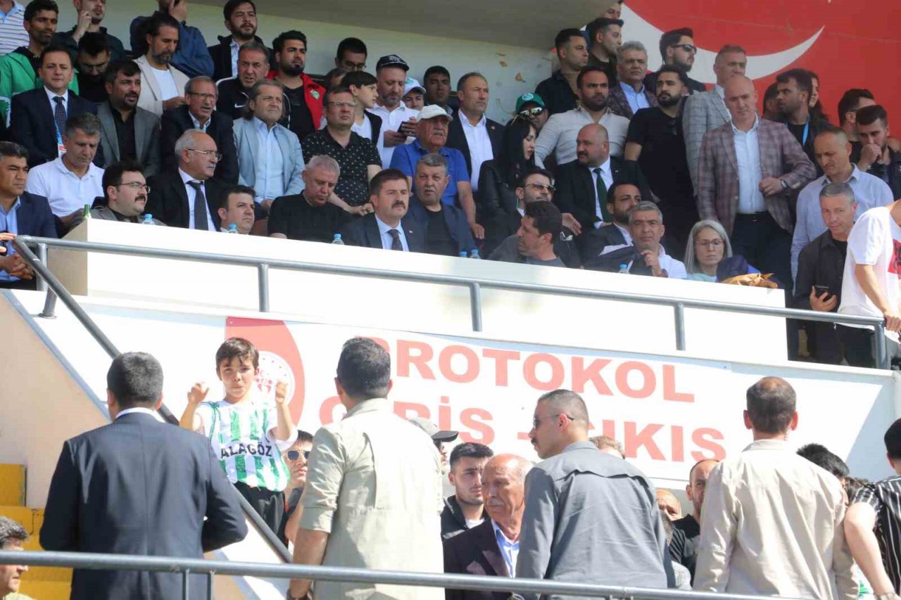 Iğdır FK’nın galibiyet kutlaması şehitlerden dolayı iptal edildi