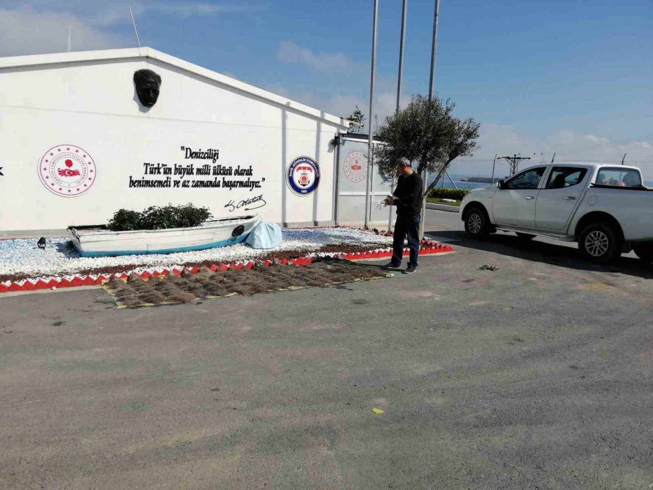 İstanbul yasadışı avlanan yarım ton kalkan balığı ele geçirildi