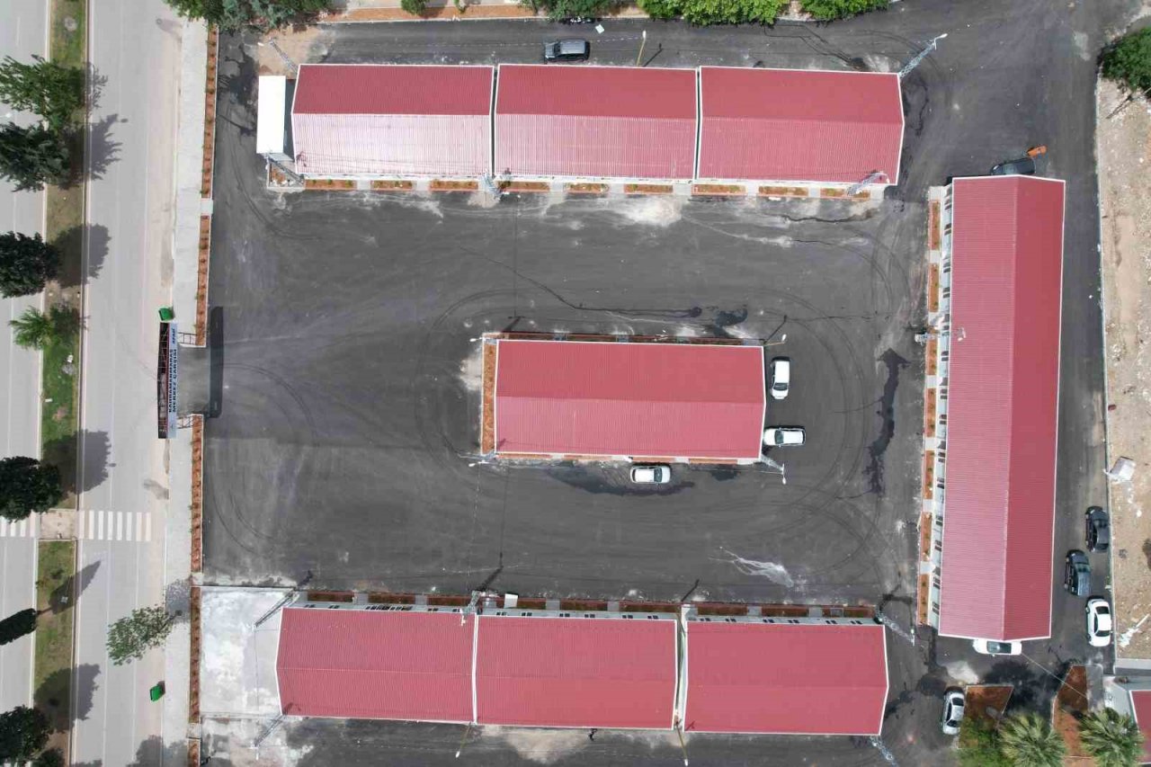 Kahramanmaraş ’Merkez Prefabrik Çarşı’ hizmete girdi