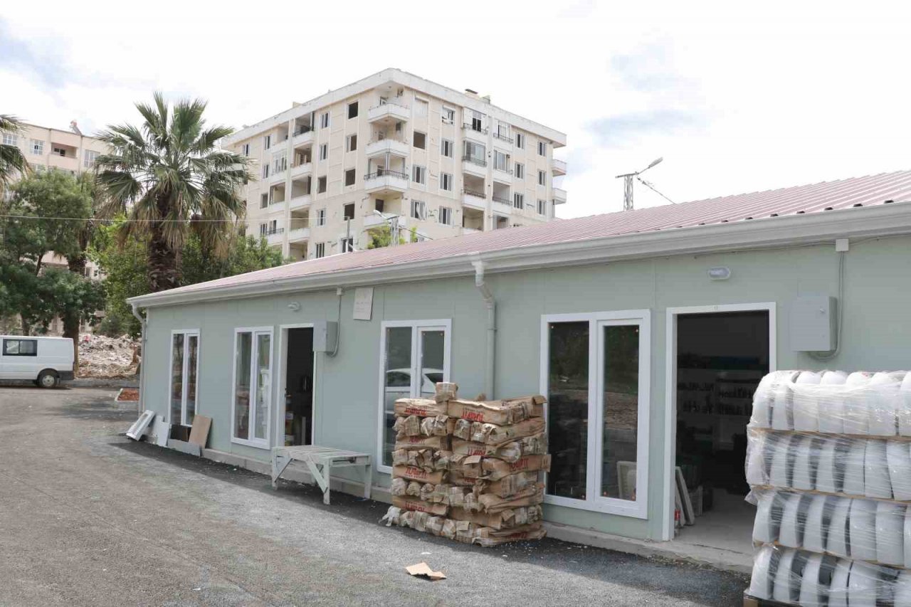 Kahramanmaraş ’Merkez Prefabrik Çarşı’ hizmete girdi