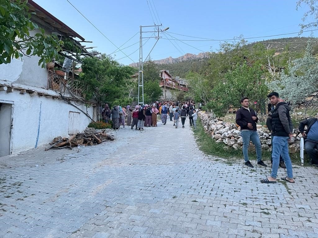 Kayıp kadın 13 gün sonra samanlıkta bulundu