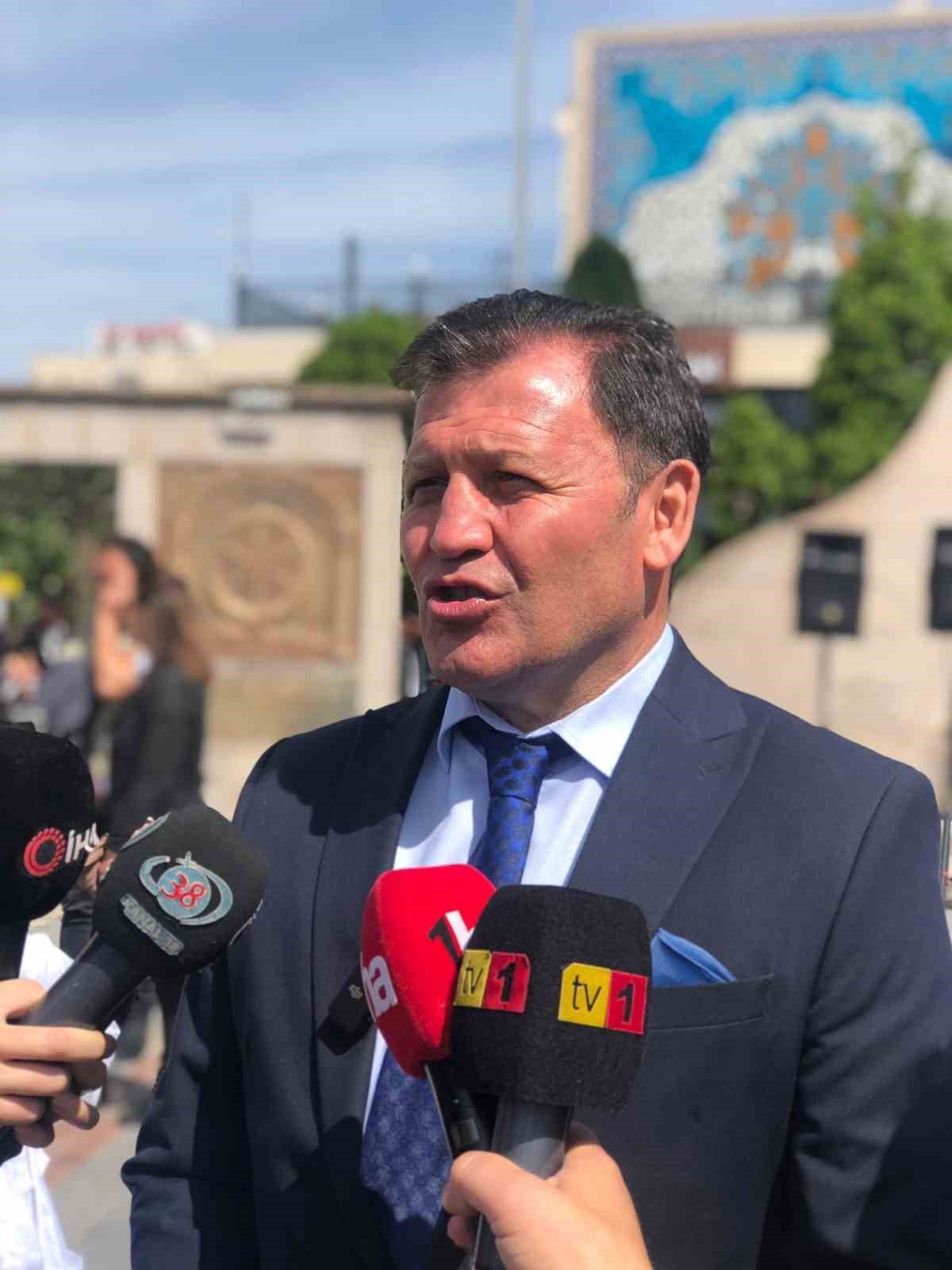 Kayseri’de Gençlik Haftası, çelenk töreni ile başladı