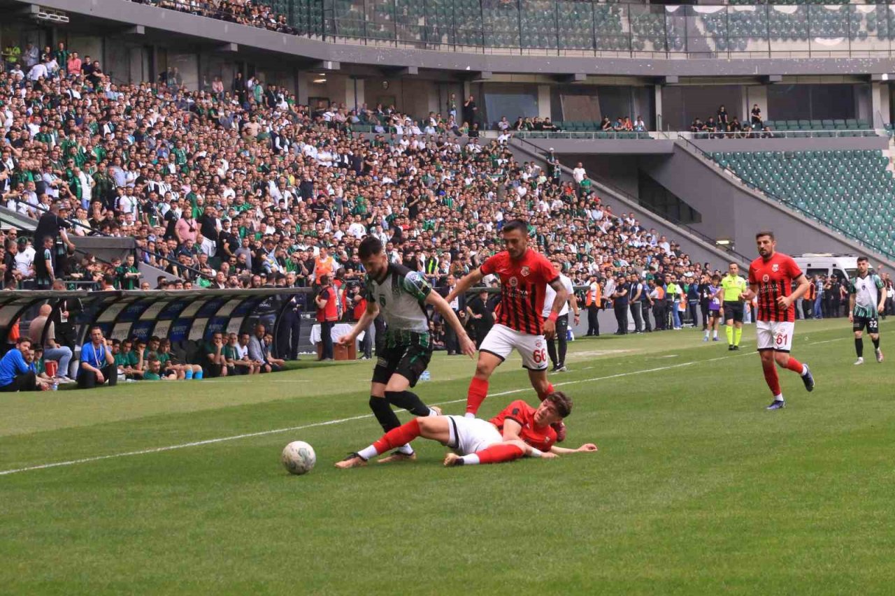 Kocaelispor şampiyonluğunu ilan etti