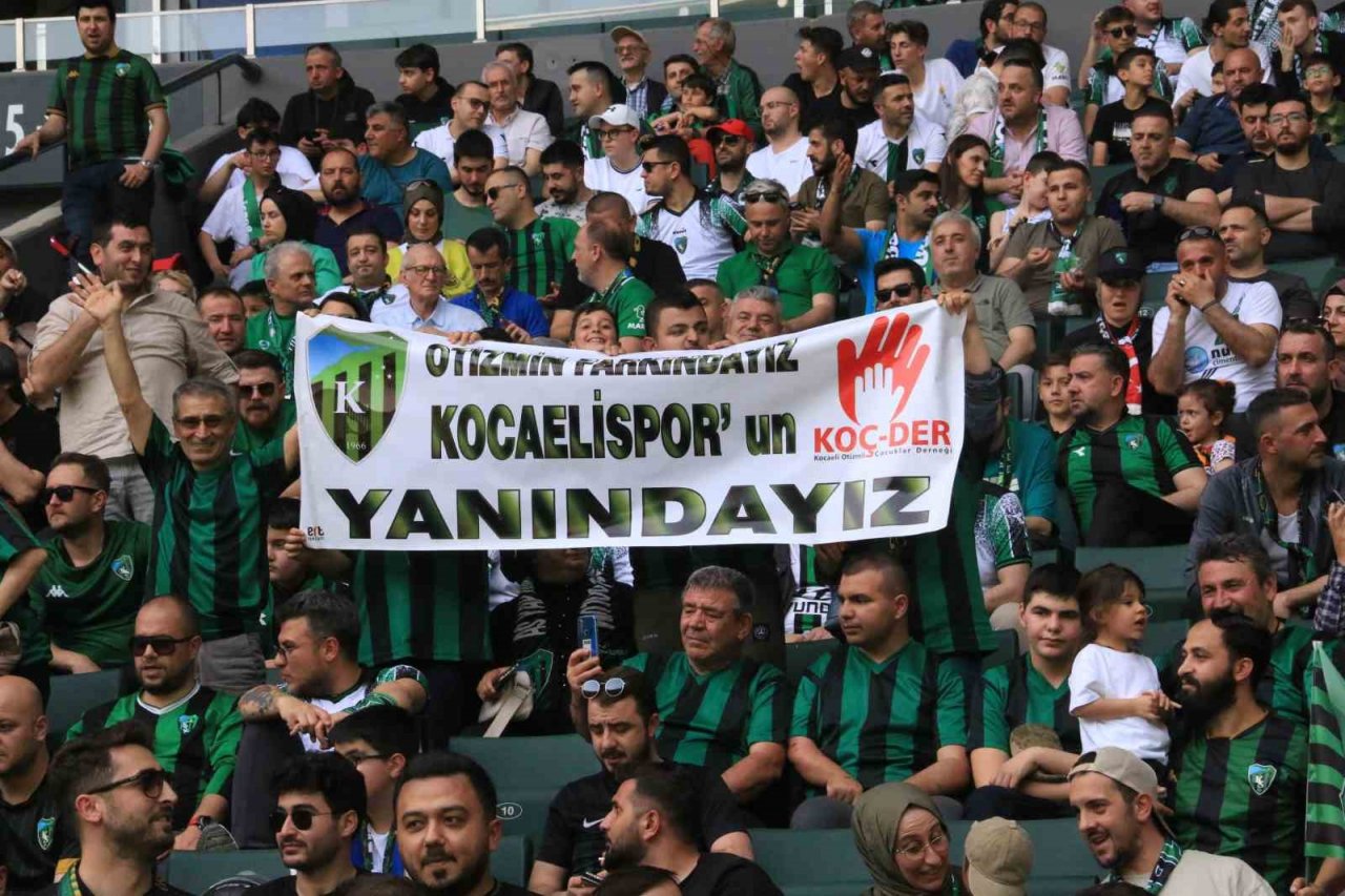 Kocaelispor şampiyonluğunu ilan etti