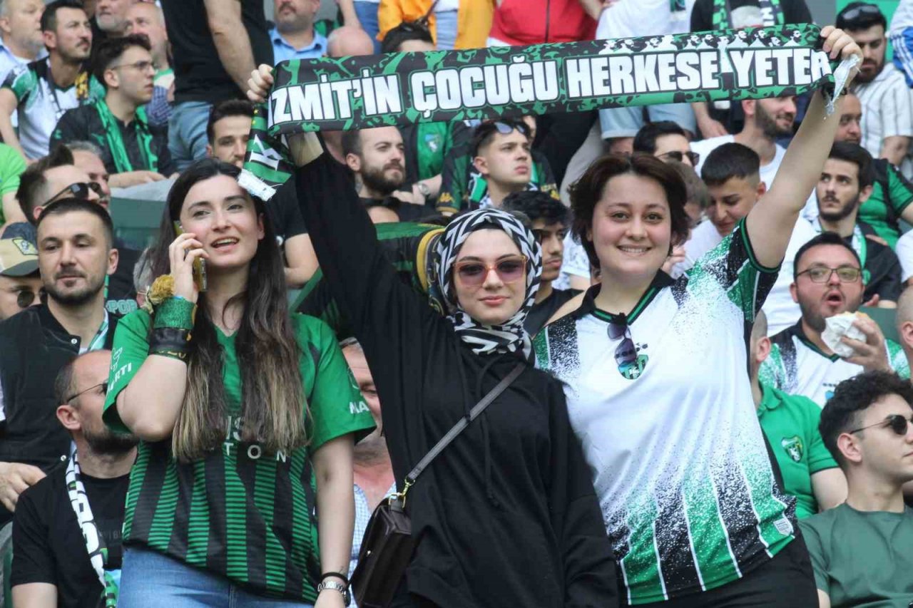 Kocaelispor şampiyonluğunu ilan etti
