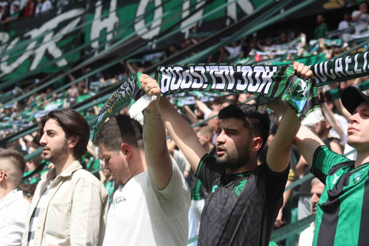 Kocaelispor şampiyonluğunu ilan etti