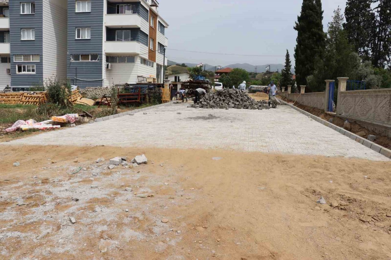 Nazilli Belediyesi Dallıca’da sokakları yeniliyor