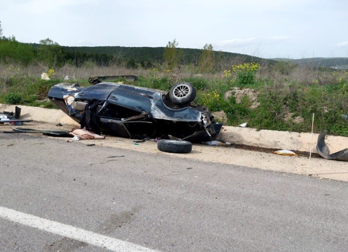 Tavşanlı’da trafik kazası, aynı aileden 3 kişi yaralandı