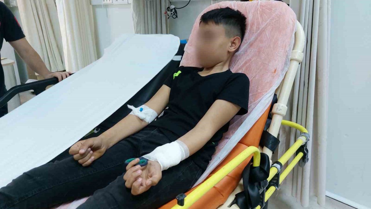Samsun’da 14 yaşındaki çocuk bileğine saplanan makasla hastaneye kaldırıldı