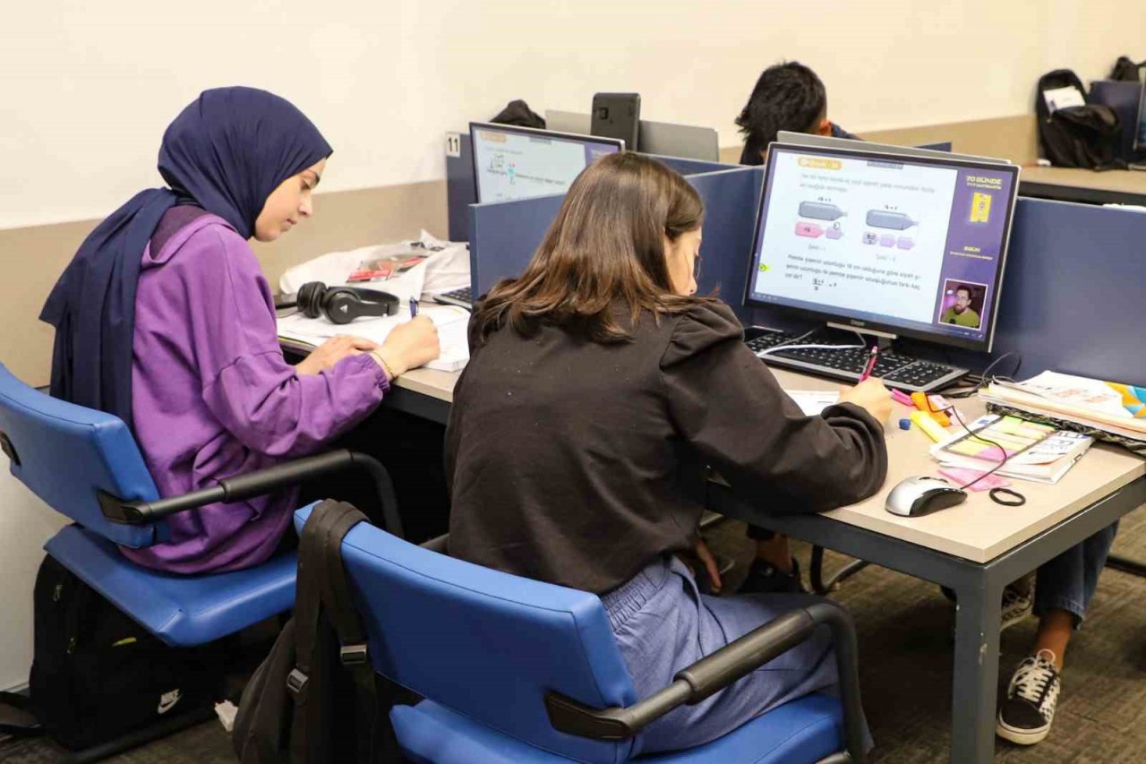 Şehitkamil’deki kütüphanelerden 52 bin öğrenci yararlanıyor