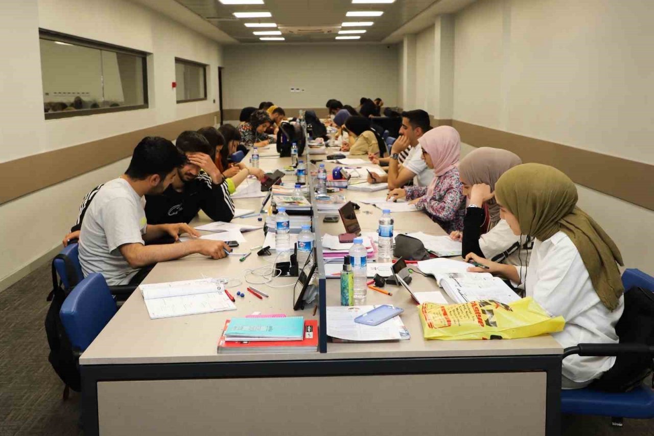 Şehitkamil’deki kütüphanelerden 52 bin öğrenci yararlanıyor