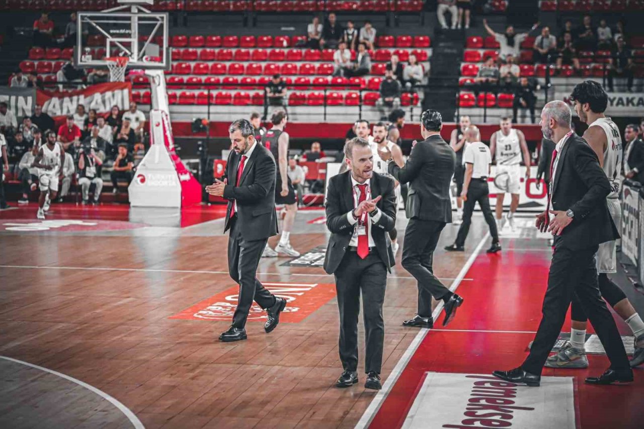 Aliağa Petkimspor, ligi zorlu iki maçla noktalayacak