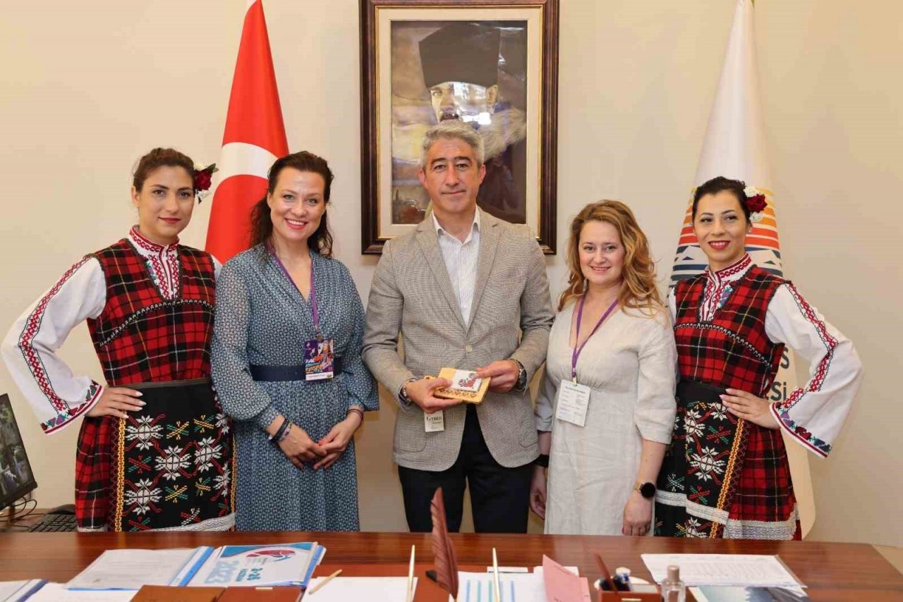 Marmaris Belediyesi Galart ekibini ve dansçı konukları ağırladı