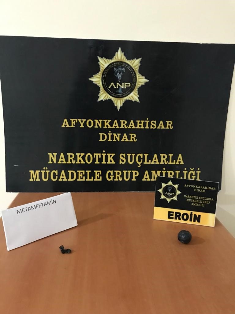 Durdurulan araçlarda uyuşturucu ile yakalanan 9 kişiden biri tutuklandı