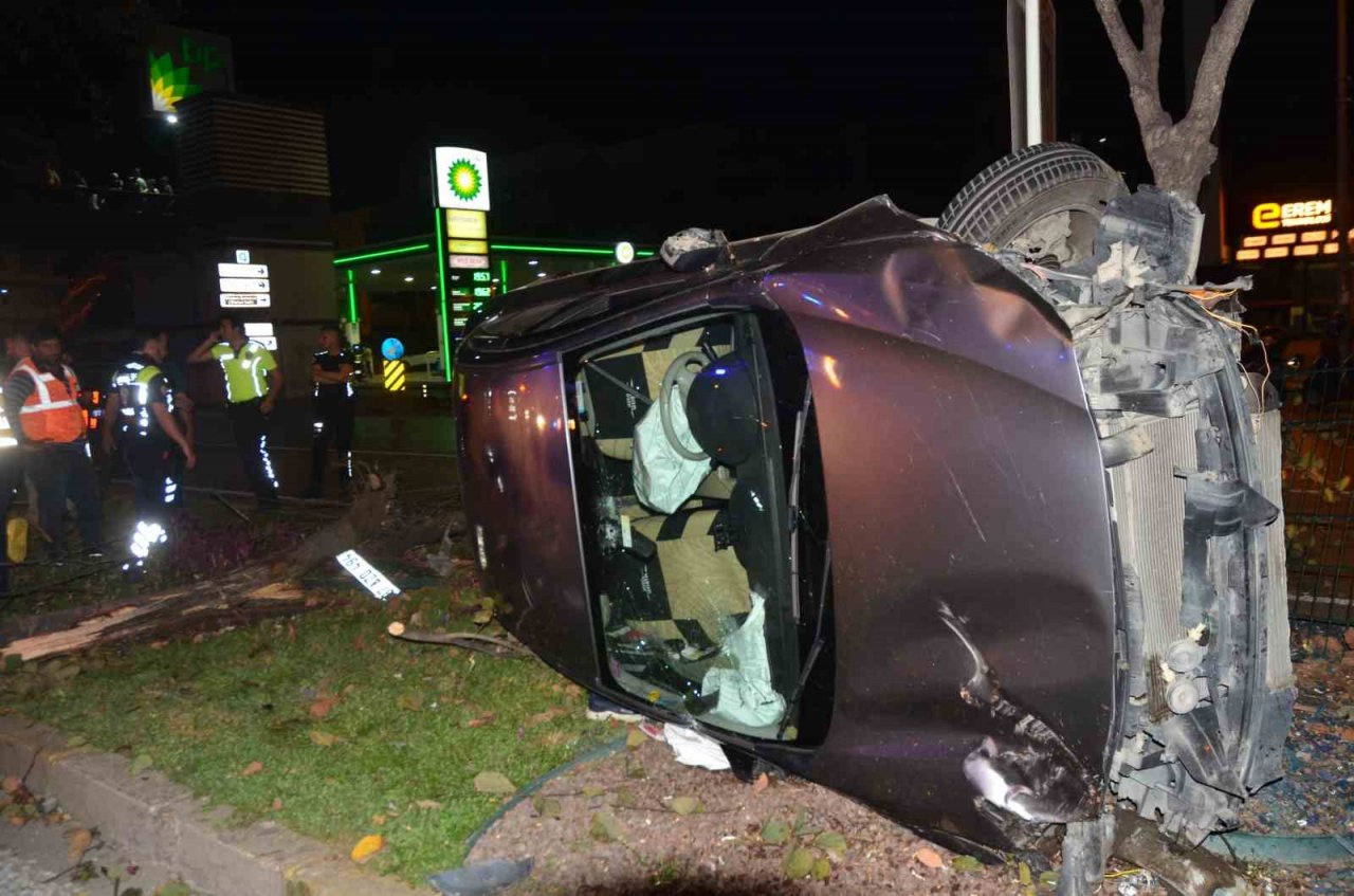 Antalya’da refüje çıkan otomobil takla attı: 3 yaralı
