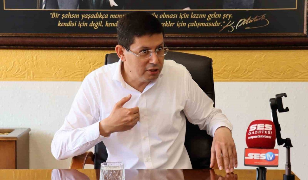 Başkan Özcan, depremzedeler için yapılan paylaşımları sert şekilde eleştirdi