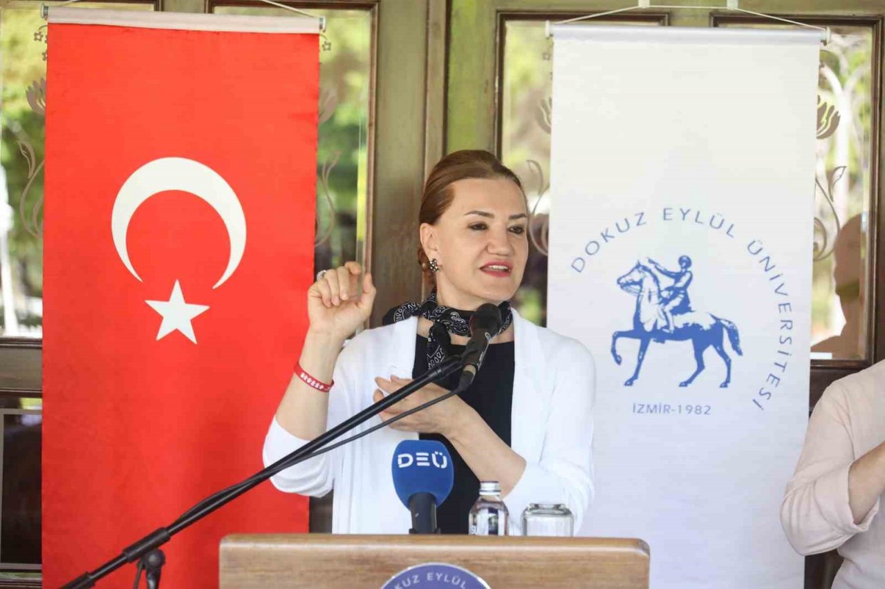 DEÜ Rektörü Hotar: “Engelleri aşmak için toplumsal bilinç gerekli”